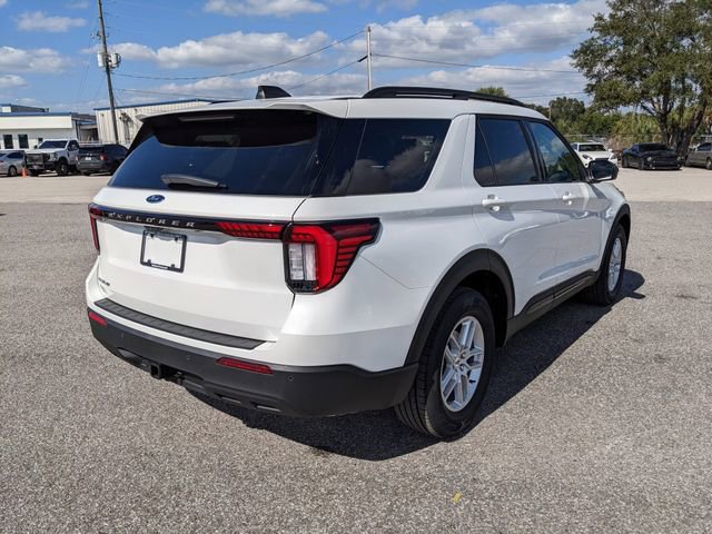 New 2026 Ford Explorer Active image 4
