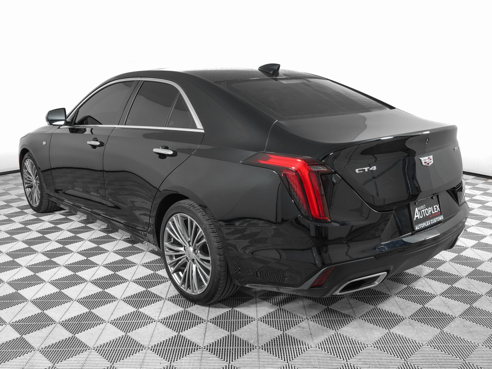 Used 2025 Cadillac CT4 Premium Luxury image 7