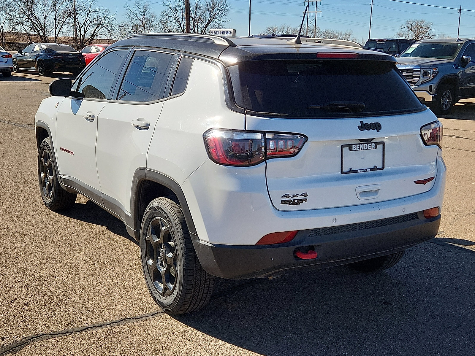 Used 2023 Jeep Compass Trailhawk AWD/4WD image 3