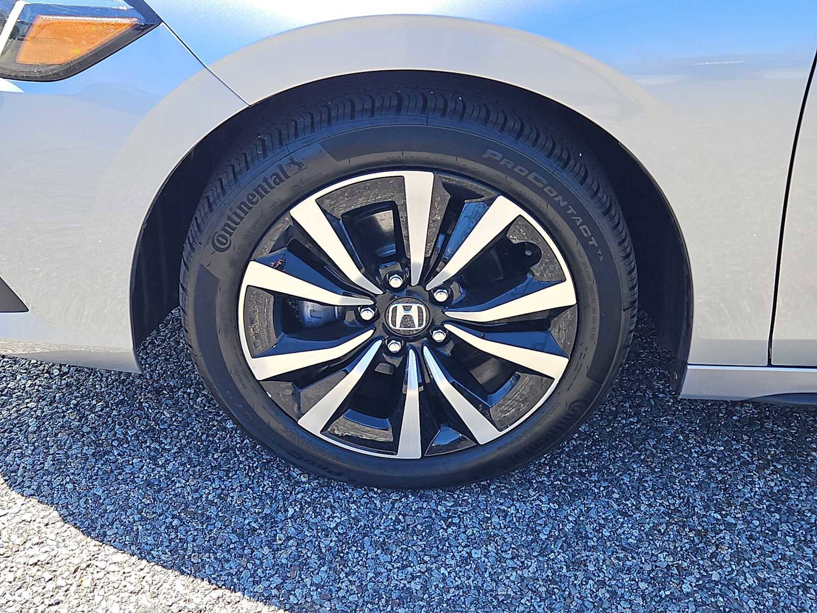 Certified 2023 Honda Civic EX-L image 7