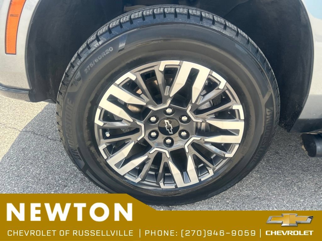 Used 2025 Chevrolet Suburban Z71 w/ Comfort Package AWD/4WD image 53