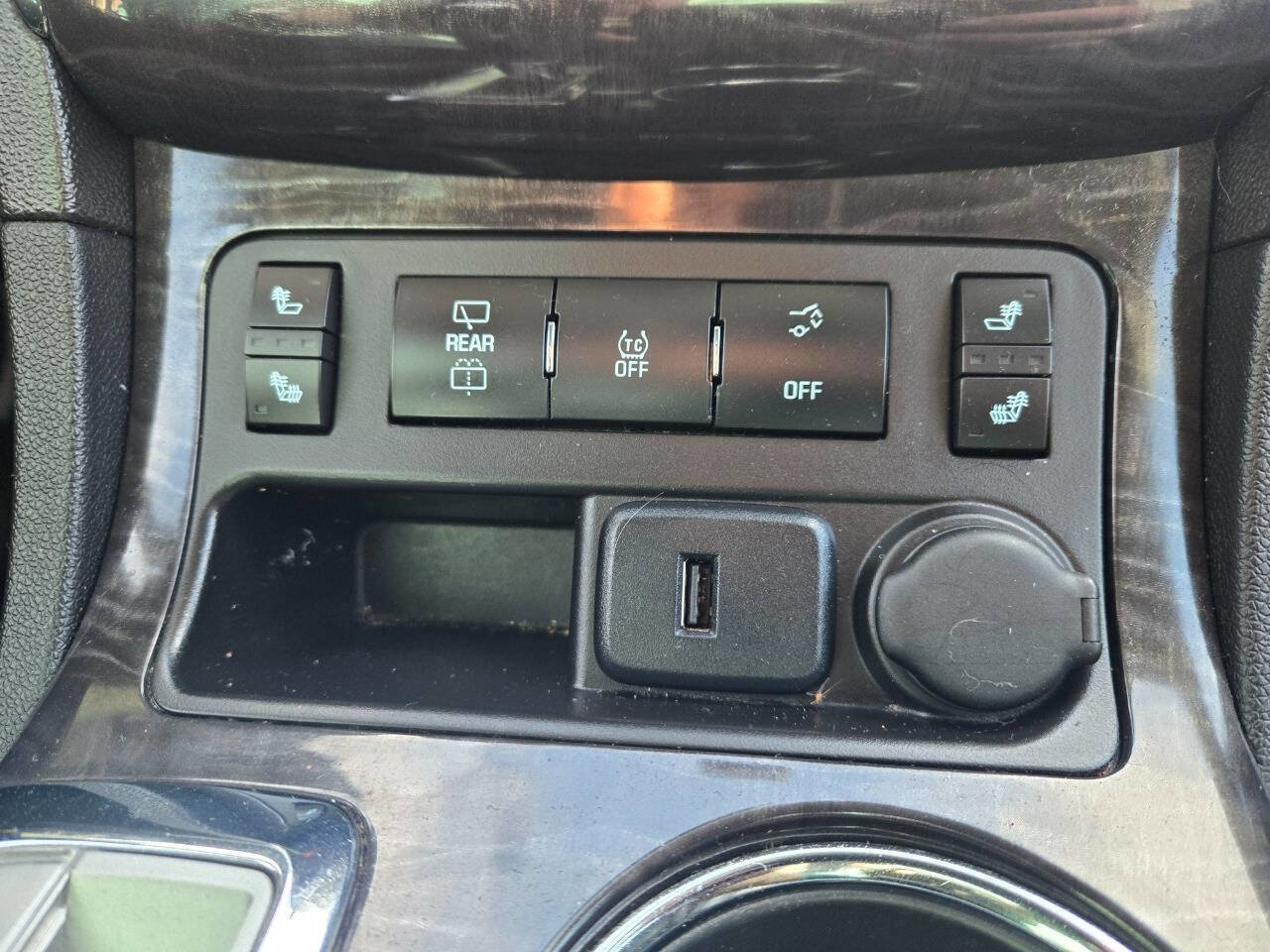 Used 2015 Buick Enclave Leather AWD/4WD image 24