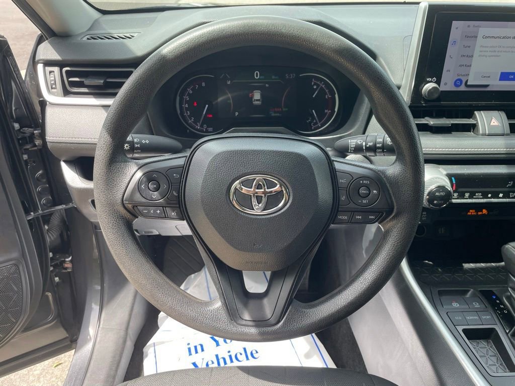 Used 2024 Toyota RAV4 XLE FWD image 24