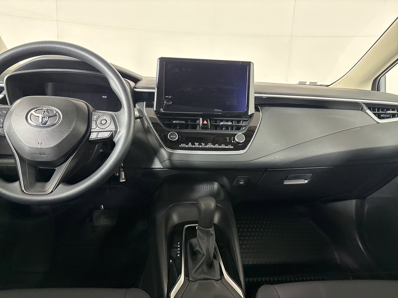 Used 2026 Toyota Corolla LE image 21