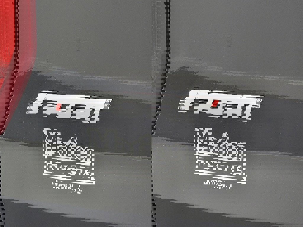 Used 2016 Ford Explorer Sport w/ Equipment Group 401A image 10