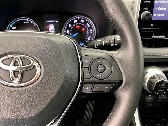 Used 2022 Toyota RAV4 XLE w/ Convenience Package image 19