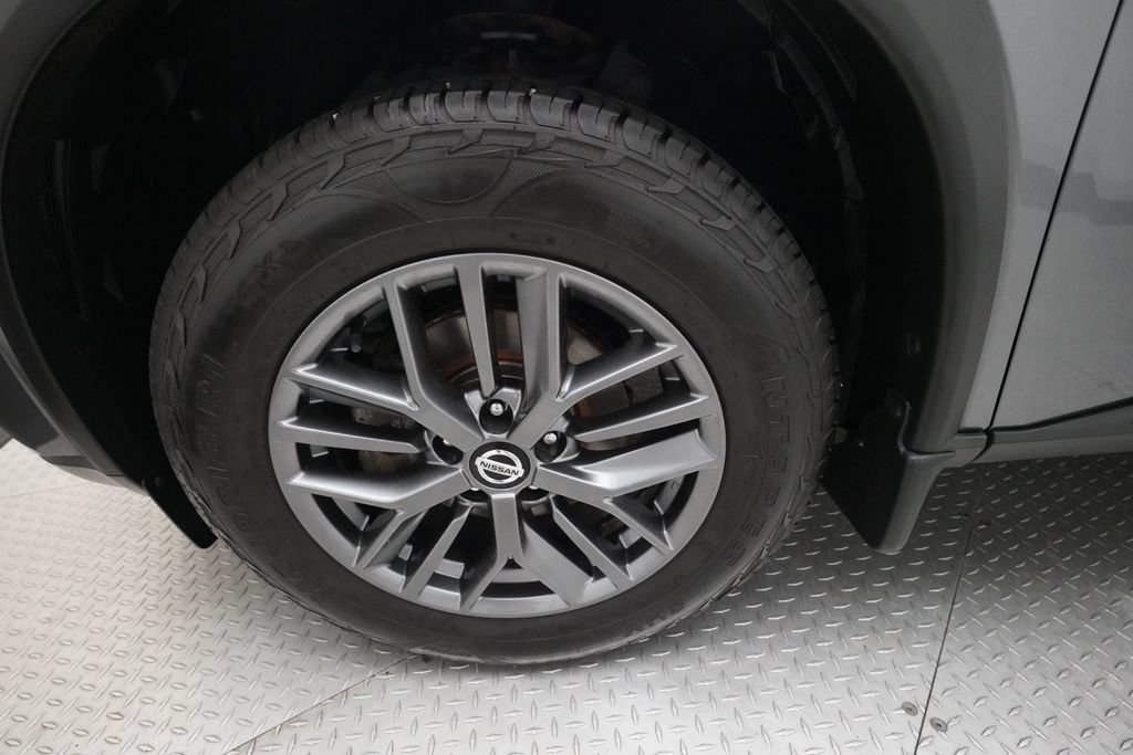 Used 2021 Nissan Rogue S AWD/4WD image 26