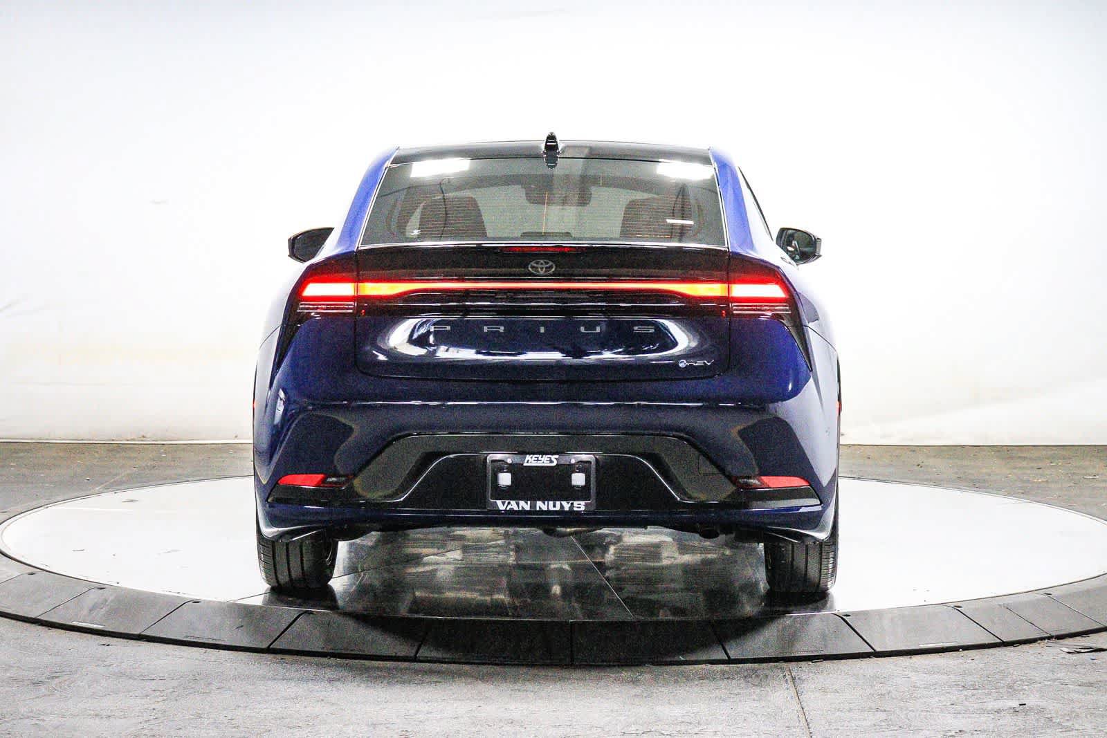 Certified 2026 Toyota Prius XLE FWD image 4