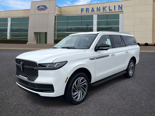 New 2026 Lincoln Navigator L Premier image 3