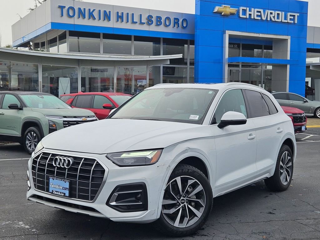 Used 2021 Audi Q5 2.0T Premium w/ Convenience Package image 2