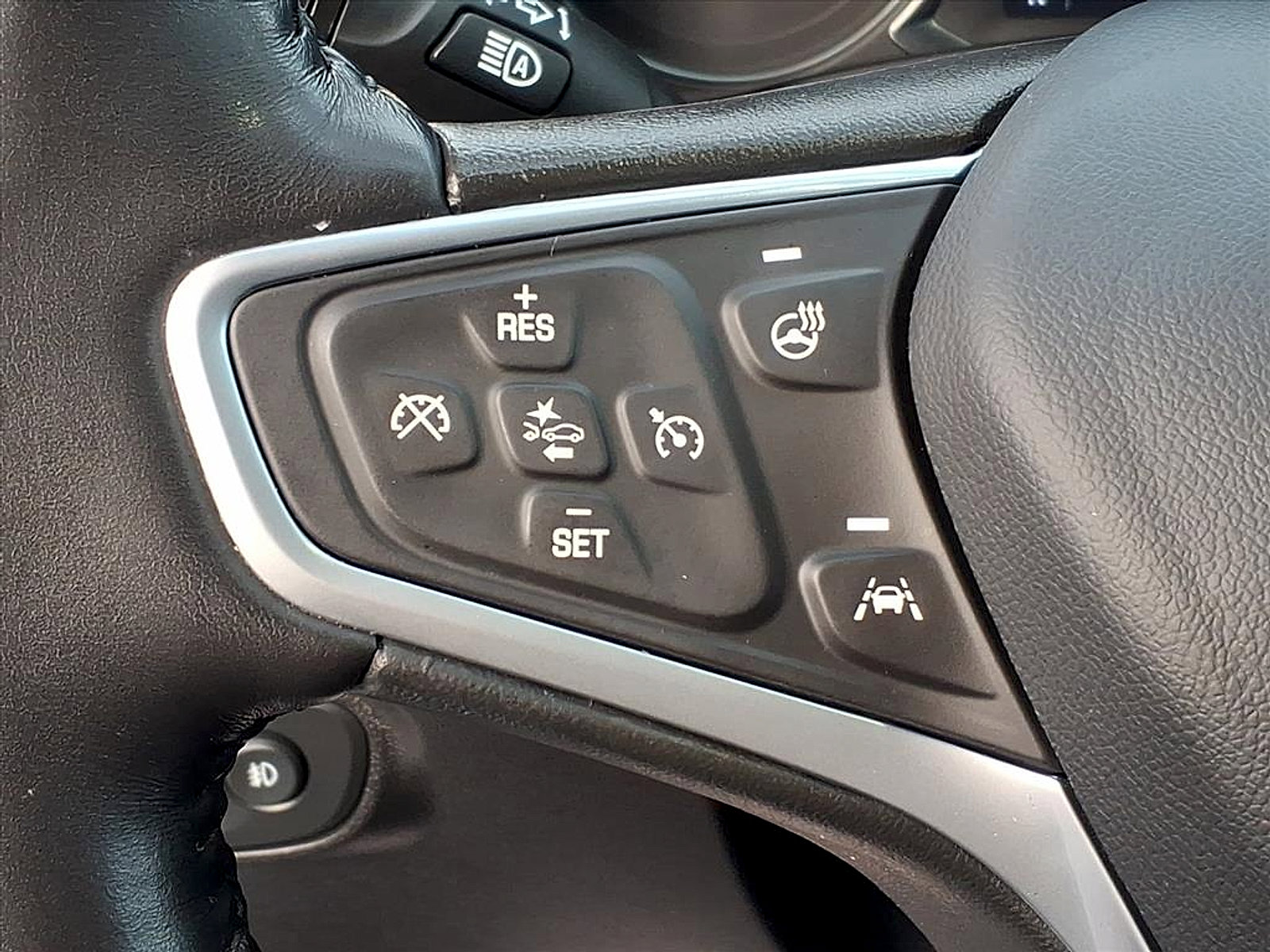 Certified 2022 Chevrolet Equinox Premier image 14