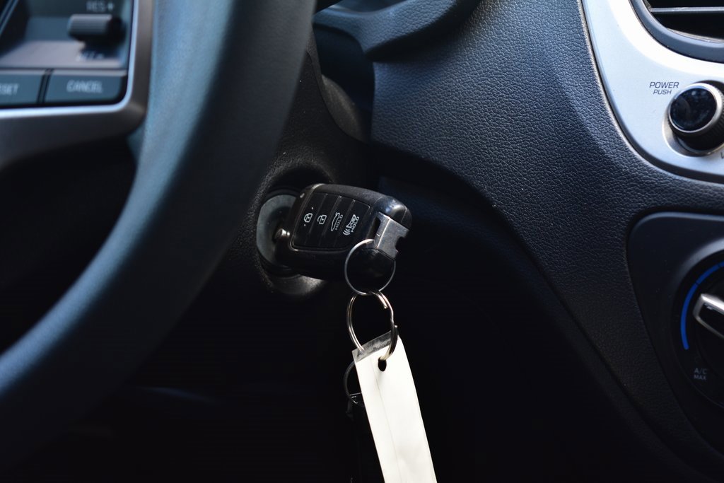 Used 2020 Hyundai Accent SE image 29