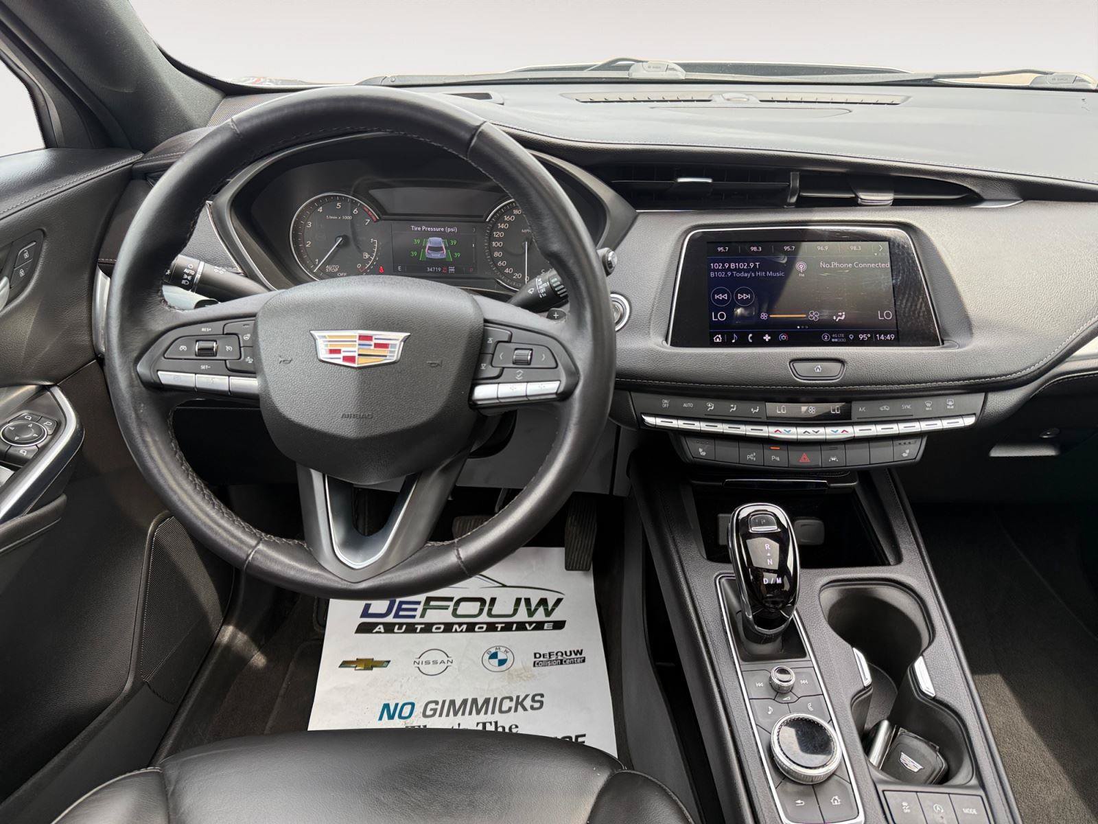 Used 2022 Cadillac XT4 Premium Luxury w/ Enhanced Visibility Package AWD/4WD image 13