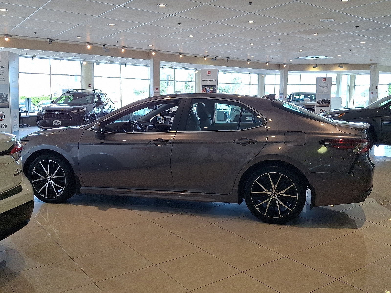 Certified 2024 Toyota Camry SE w/ Cold Weather Package AWD/4WD image 4