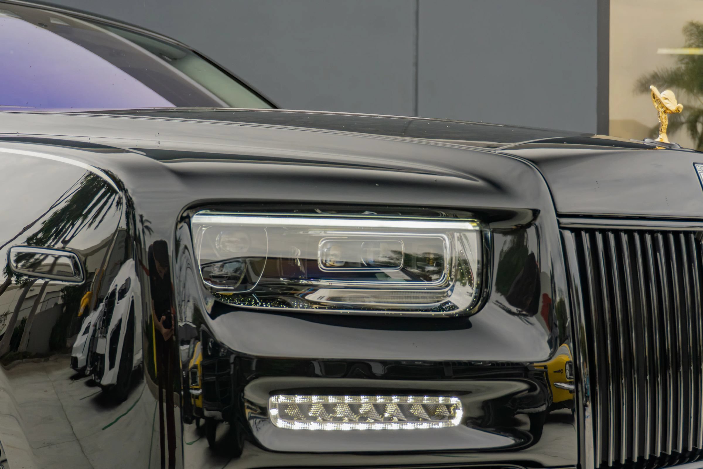 Used 2024 Rolls-Royce Phantom Sedan RWD image 63