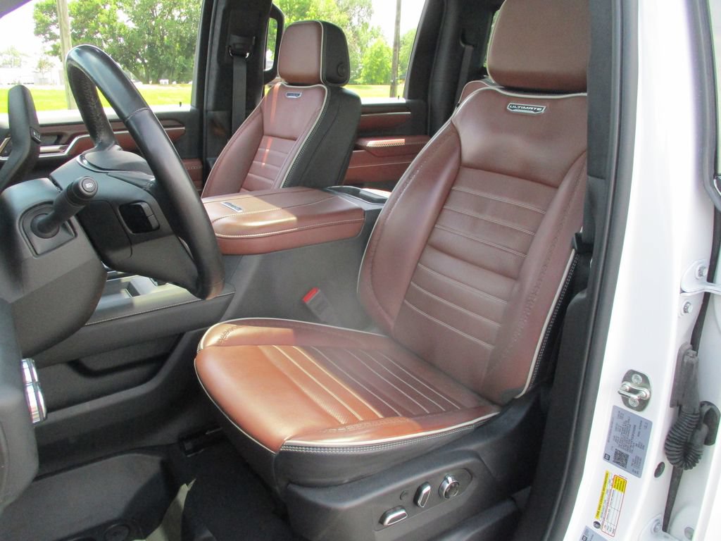 Certified 2025 GMC Sierra 3500 Denali Ultimate AWD/4WD image 22
