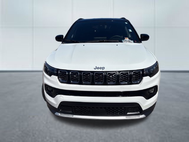 Used 2025 Jeep Compass Limited AWD/4WD image 6