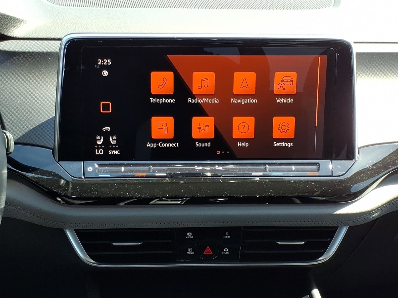 New 2026 Volkswagen Atlas Peak Edition AWD/4WD image 16