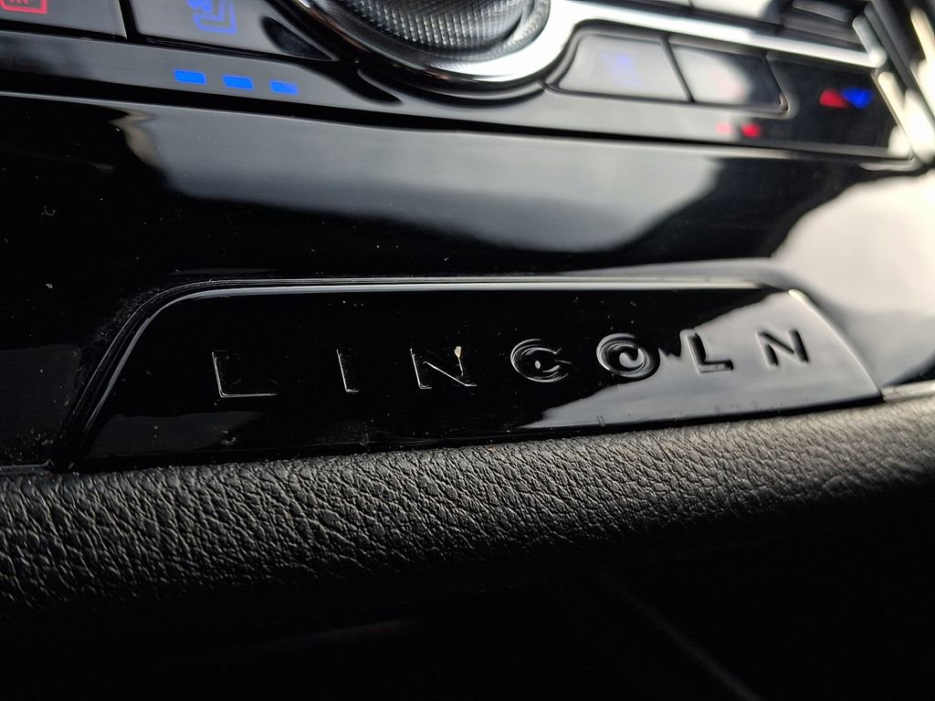 Used 2020 Lincoln Corsair Reserve w/ Elements Package image 26