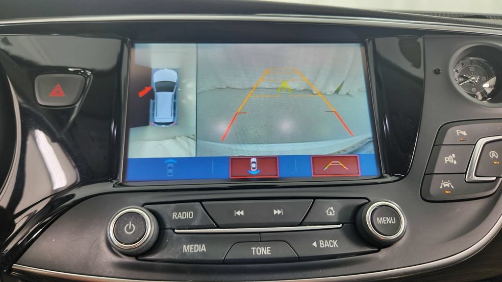Used 2020 Buick Envision Premium w/ Driver Confidence Package AWD/4WD image 28