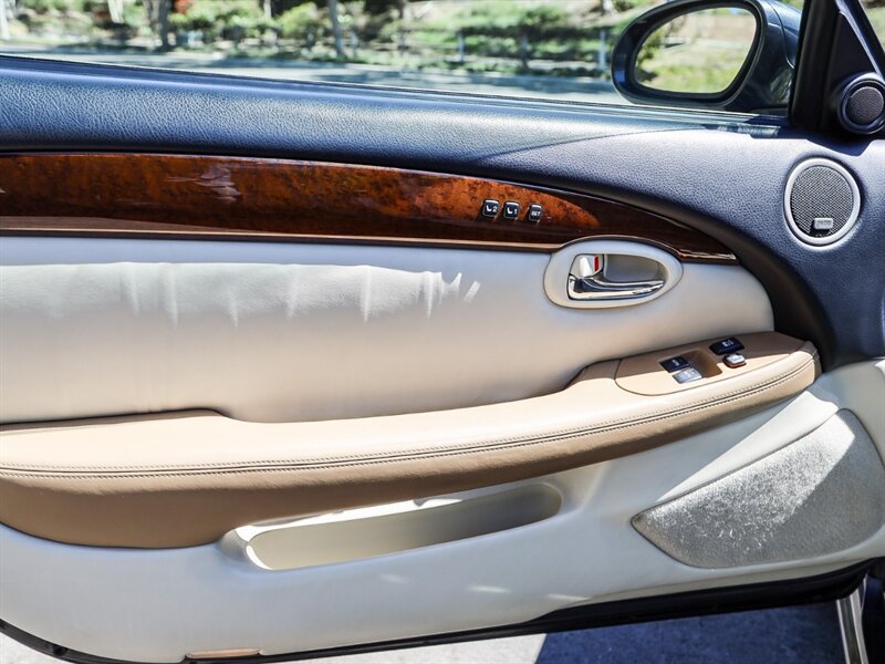 Used 2008 Lexus SC 430 Convertible RWD image 23