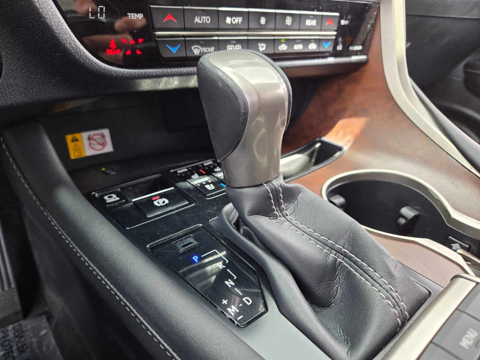 Used 2022 Lexus RX 350L FWD w/ Premium Package image 18