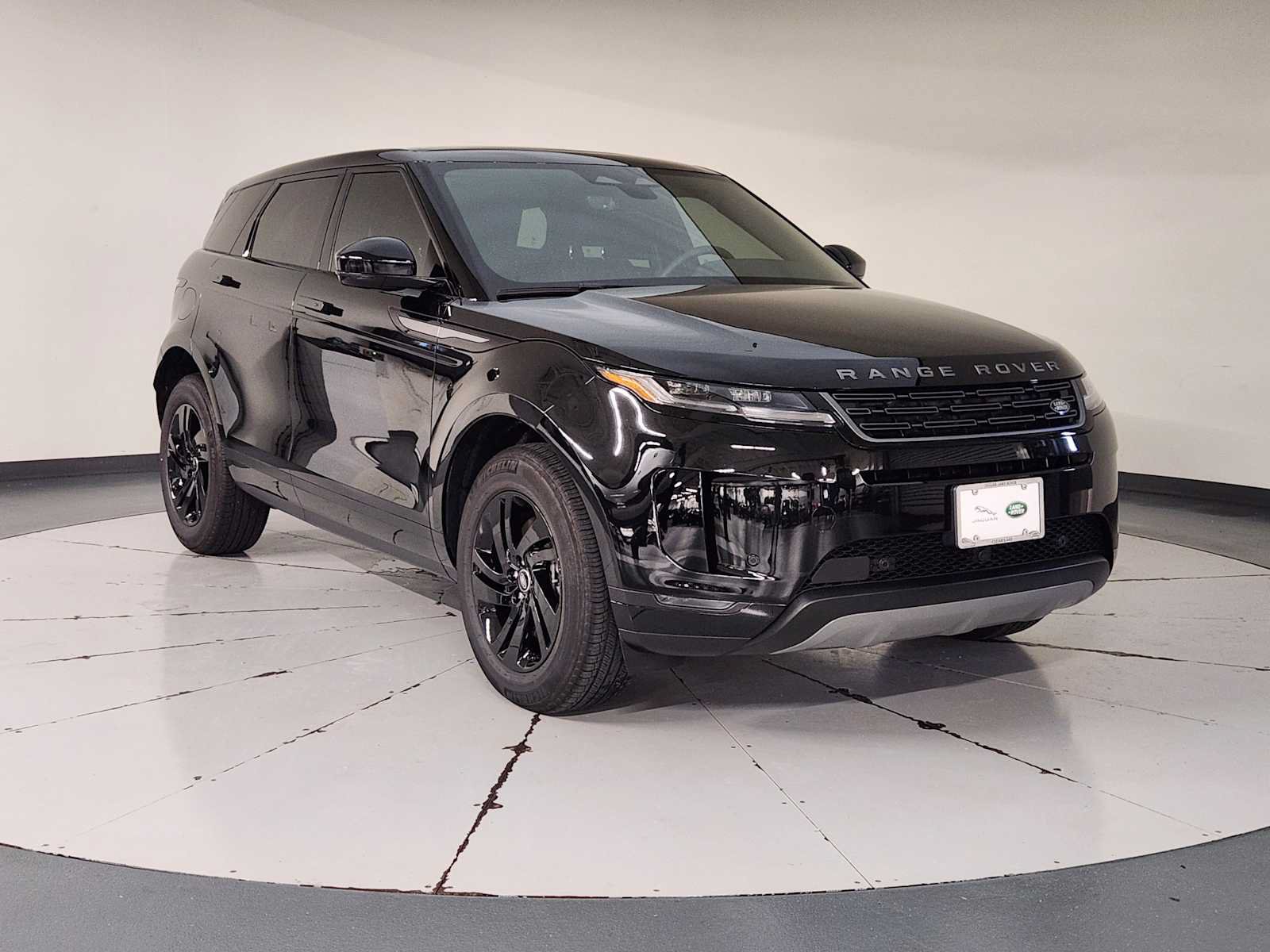 Used 2026 Land Rover Range Rover Evoque S AWD/4WD image 7