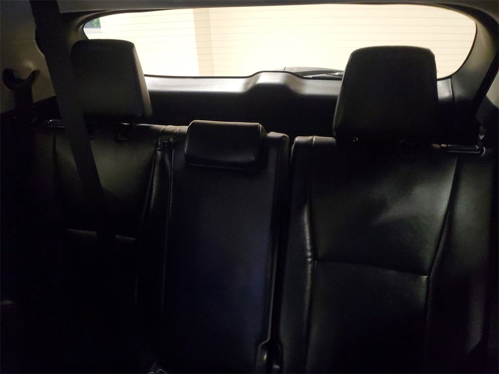 Certified 2023 Toyota Highlander XLE image 14