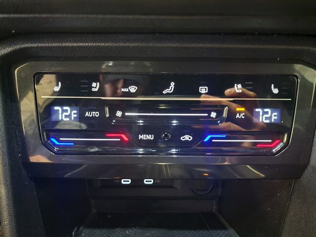 Used 2022 Volkswagen Tiguan SEL R-Line image 29