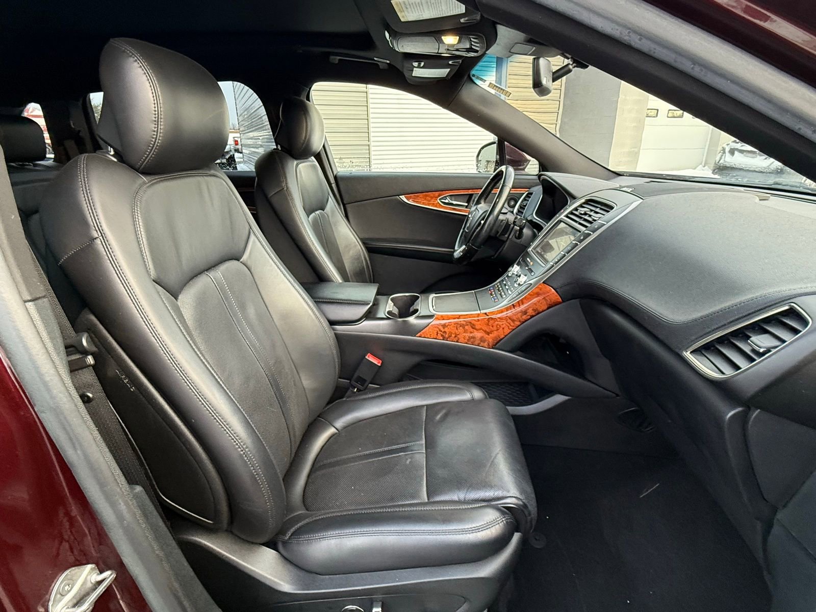 Used 2020 Lincoln Nautilus Reserve w/ Equipment Group 201A image 17