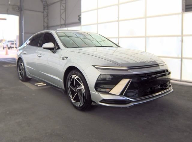 Certified 2026 Hyundai Sonata SEL FWD image 2