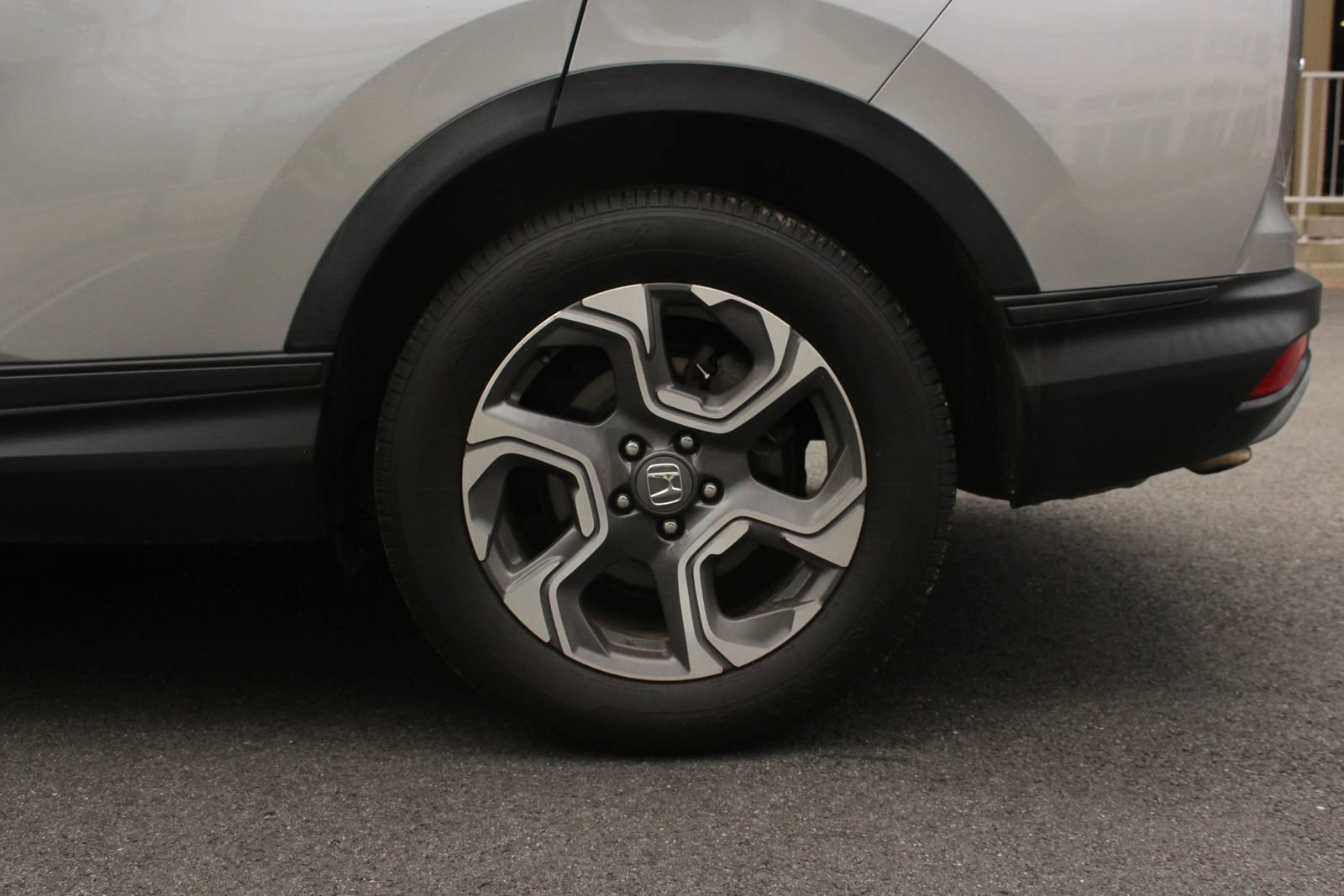 Used 2017 Honda CR-V EX image 9