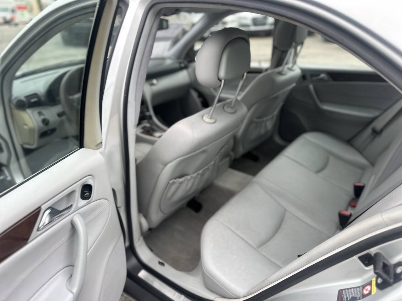 Used 2002 Mercedes-Benz C 320 Sedan image 19