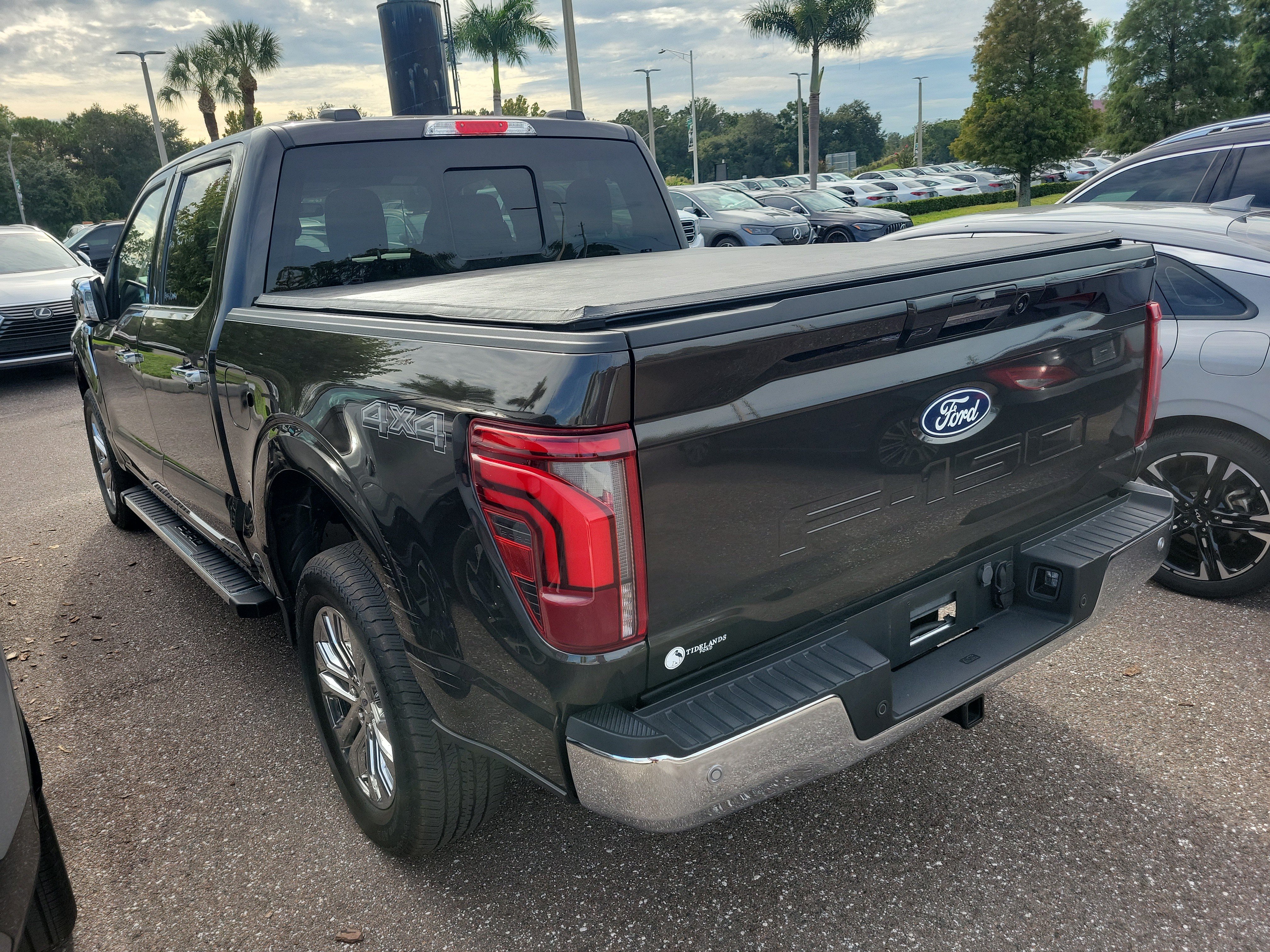 Used 2024 Ford F150 Lariat AWD/4WD image 4