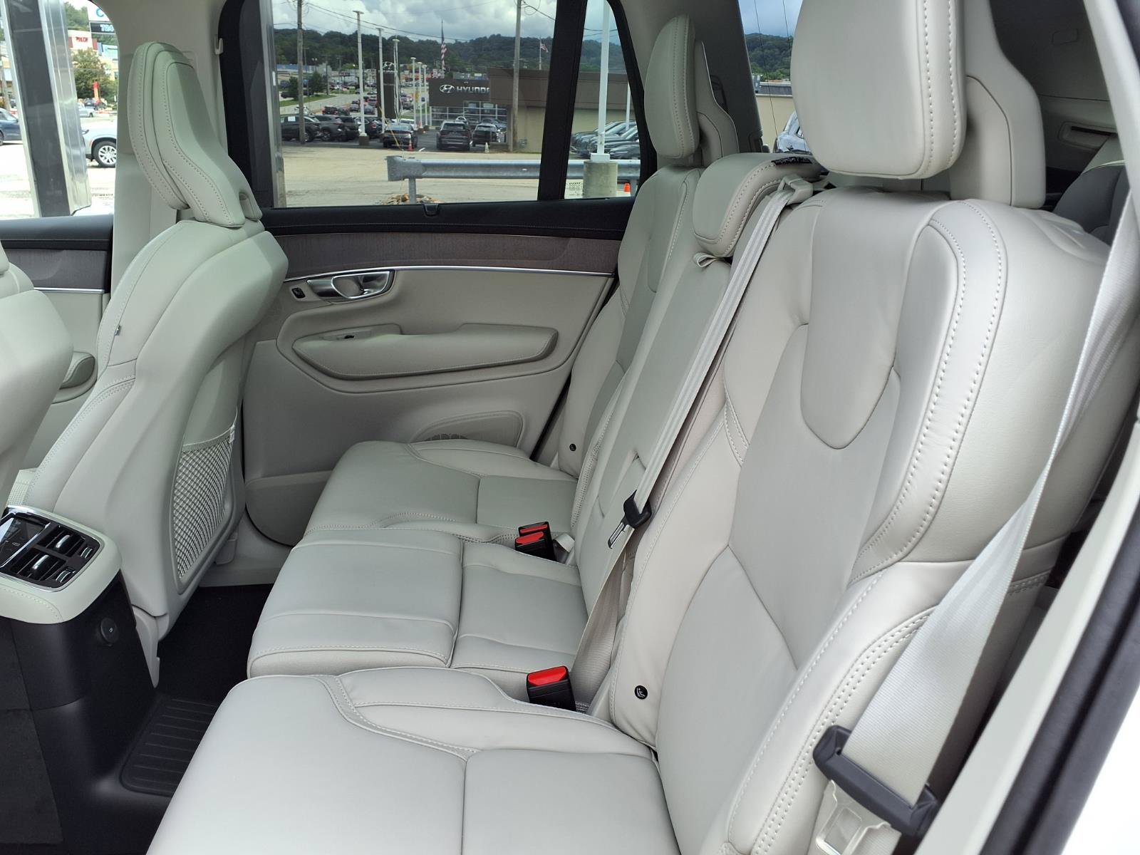 New 2026 Volvo XC90 T8 Ultra AWD/4WD image 6