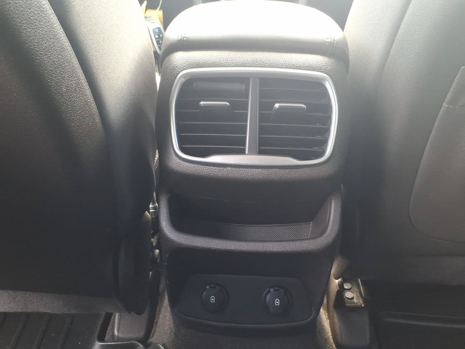 Used 2019 Hyundai Santa Fe SE AWD/4WD image 18