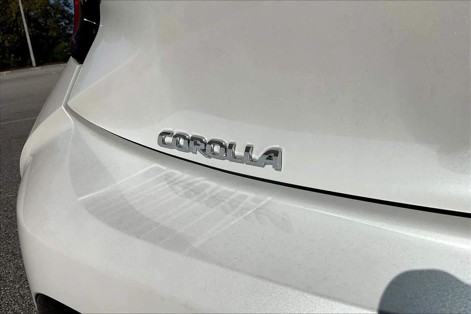 Used 2026 Toyota Corolla SE FWD image 30