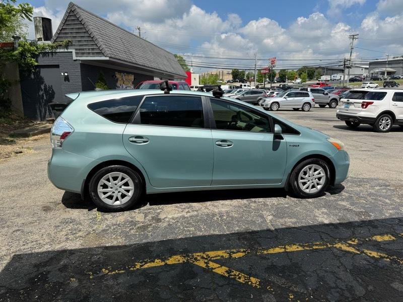 Used 2014 Toyota Prius V Three FWD image 4