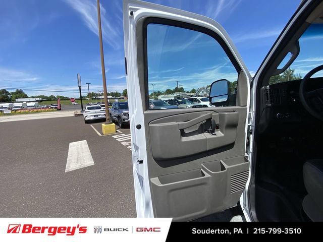 Used 2024 Chevrolet Express 2500 w/ Driver Convenience Package RWD image 24