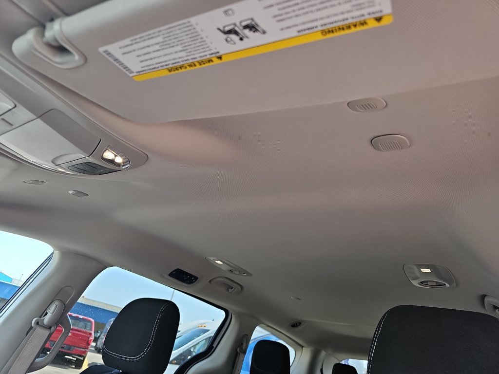 Used 2023 Chrysler Voyager LX FWD image 29
