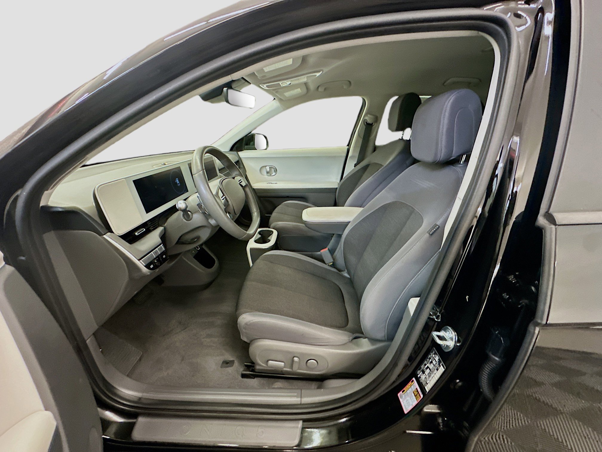 Used 2024 Hyundai Ioniq 5 SEL image 13