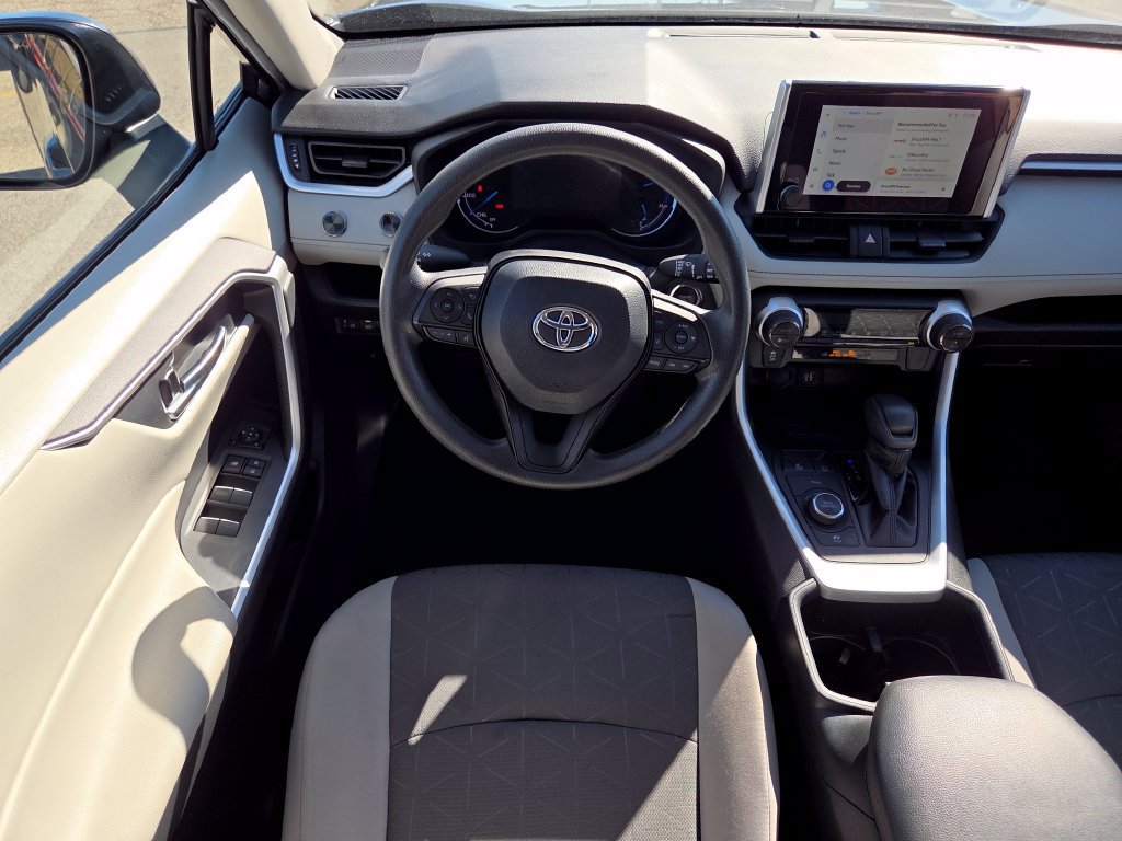 Used 2024 Toyota RAV4 XLE w/ Convenience Package AWD/4WD image 5
