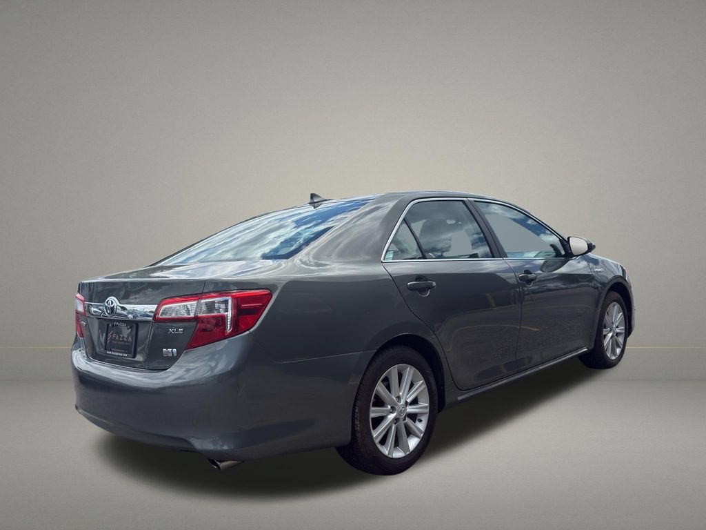 Used 2013 Toyota Camry XLE w/ Leather Pkg FWD image 5