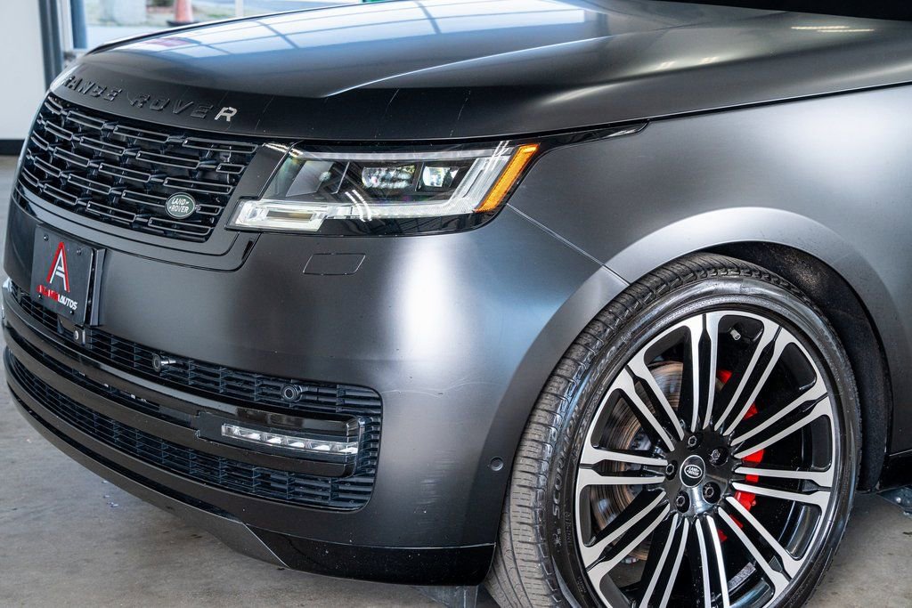 Used 2022 Land Rover Range Rover SE image 12