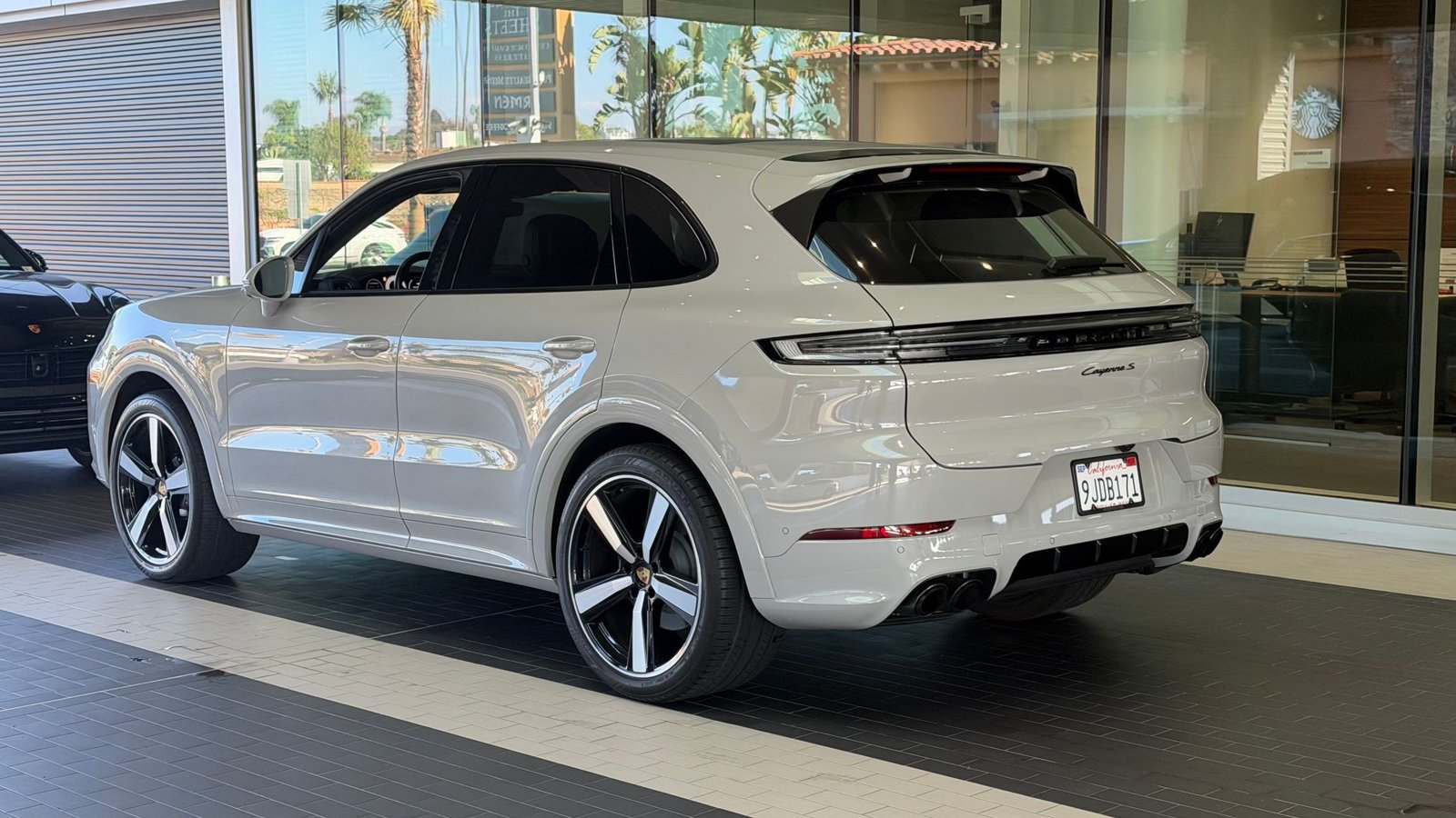 Certified 2024 Porsche Cayenne S AWD/4WD image 10