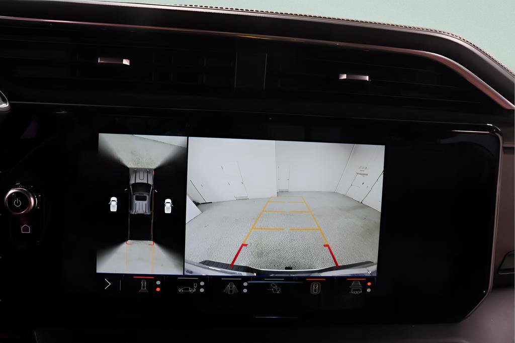 Used 2024 GMC Sierra 2500 Denali Ultimate image 16