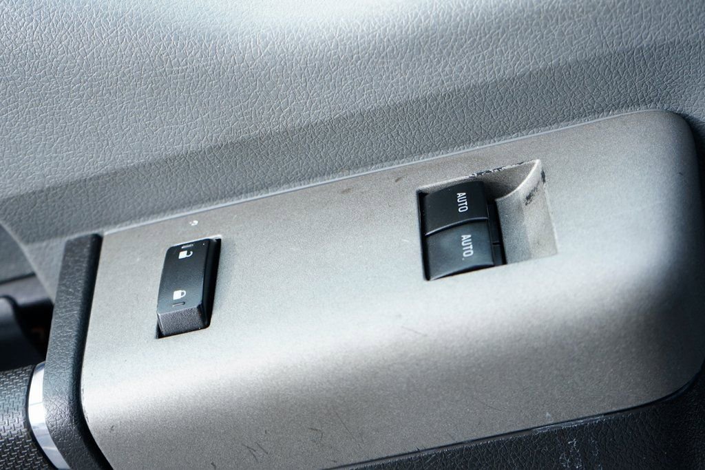 Used 2016 Ford F650 2WD Regular Cab Super Duty image 22