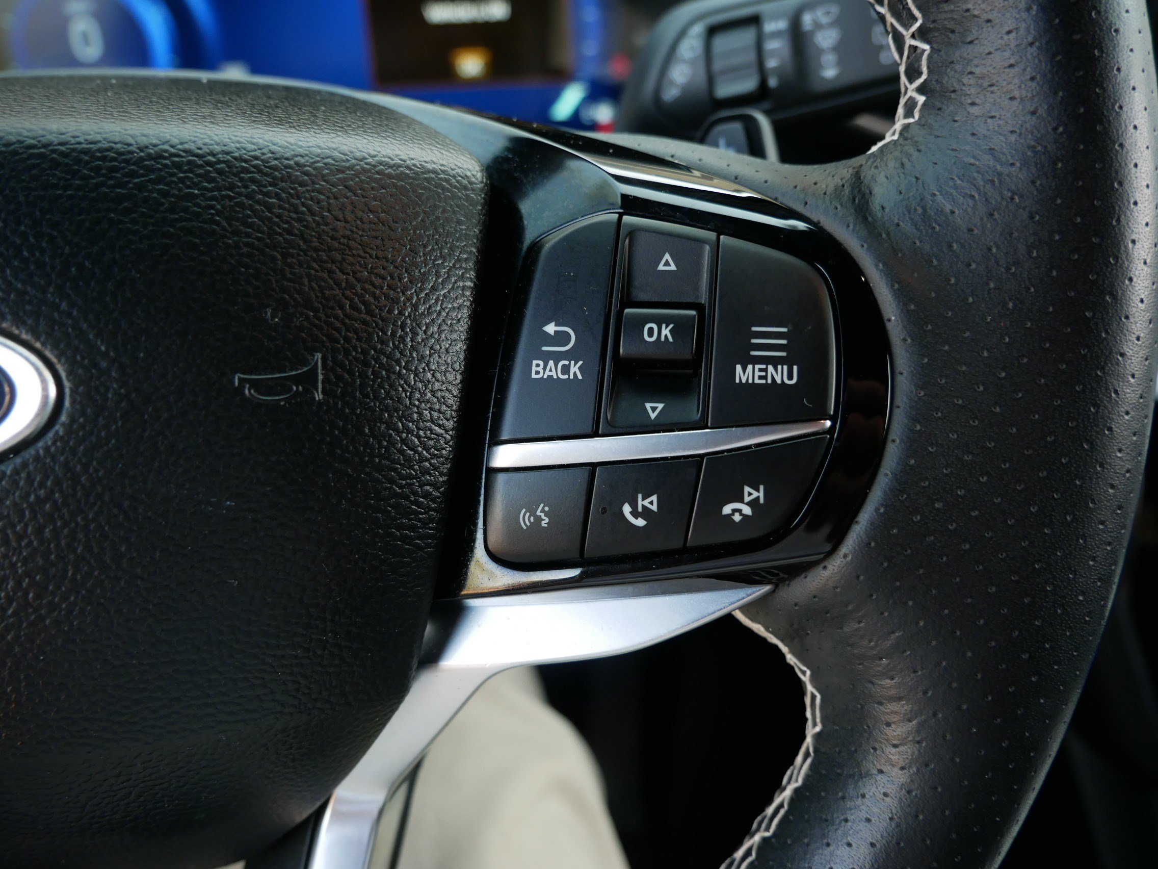 Certified 2023 Ford Explorer ST w/ Technology Package AWD/4WD image 29