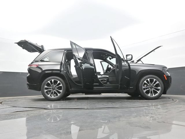 Used 2023 Jeep Grand Cherokee Overland w/ Adv Protech Group III AWD/4WD image 69