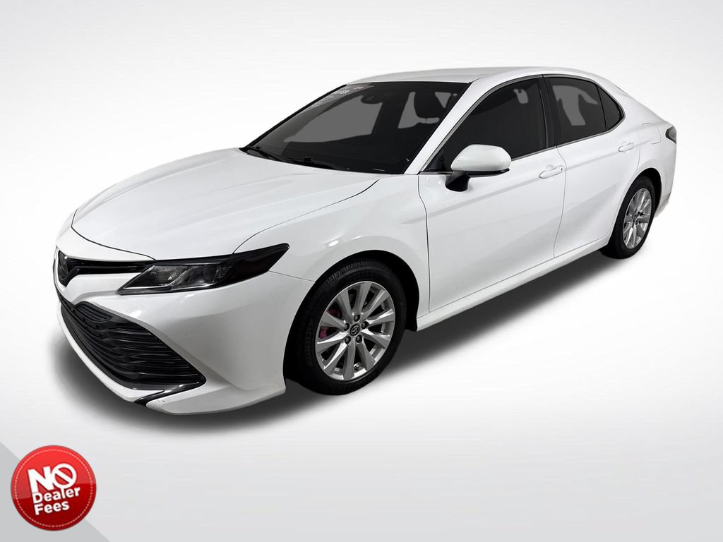 Used 2019 Toyota Camry LE FWD image 6